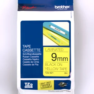 Brother TZE-621 tape 9mm x 8m: black on yellow laminated Brother TZE-621 tape 9mm x 8m: black on yellow laminated